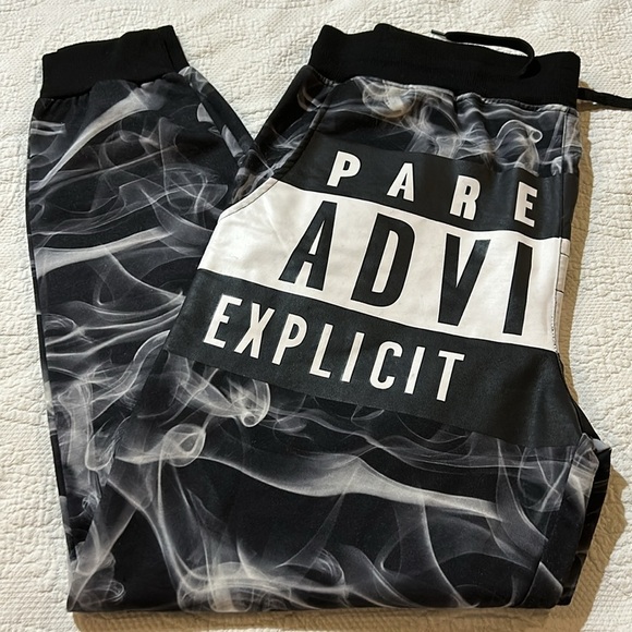 Master Piece Joggers. XL - Picture 8 of 11